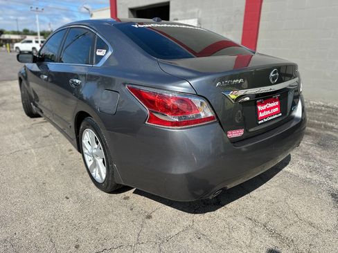 Used 2014 Nissan Altima 2.5 SV image 3