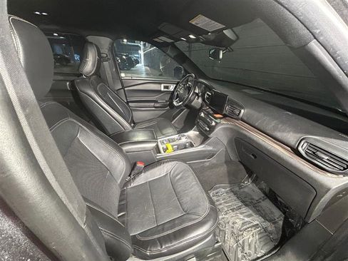 Used 2020 Ford Explorer Limited image 15