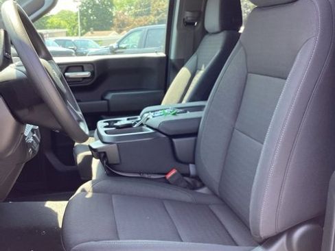 New 2025 Chevrolet Silverado 1500 Custom image 8