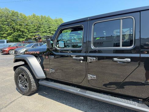 Used 2021 Jeep Gladiator Mojave AWD/4WD image 10