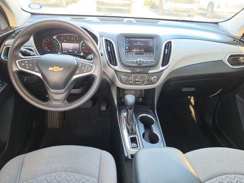 Used 2022 Chevrolet Equinox LT FWD image 8