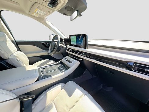 Used 2025 Lincoln Aviator Reserve w/ Equipment Group 201A image 33