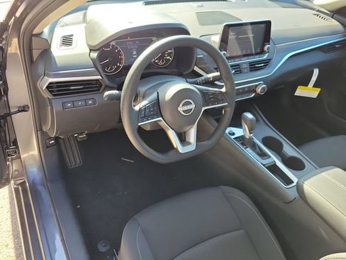 New 2026 Nissan Altima 2.5 SV FWD image 18