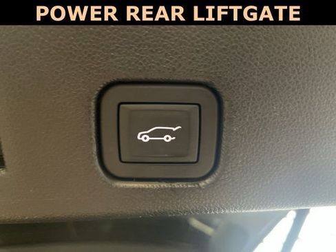 Used 2025 GMC Acadia Elevation image 32