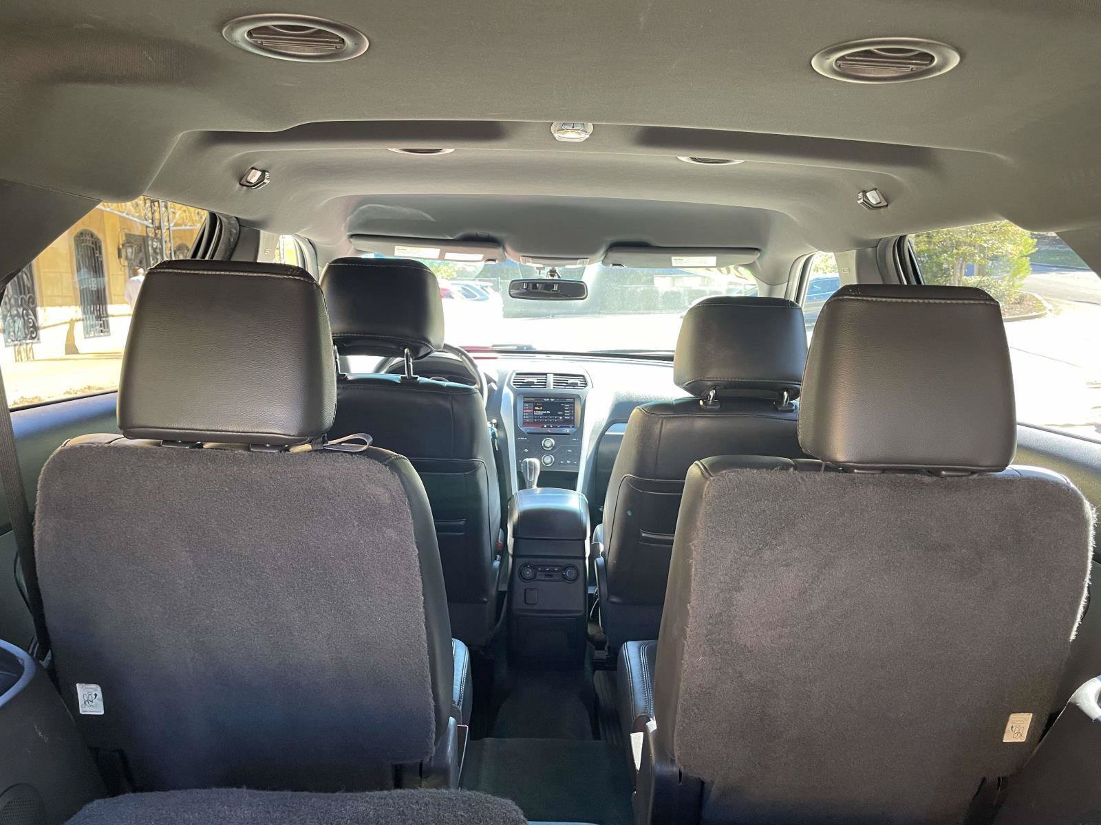 Used 2015 Ford Explorer XLT w/ Equipment Group 202A FWD image 11