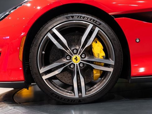 Certified 2019 Ferrari Portofino image 13