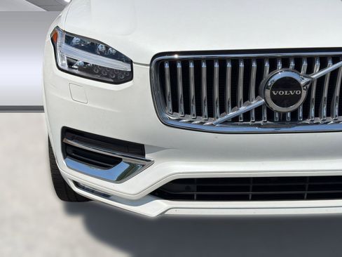 Certified 2023 Volvo XC90 B6 Plus AWD/4WD image 21