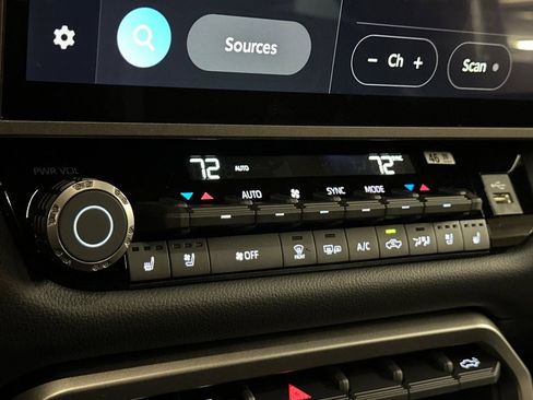 New 2026 Toyota Tundra Limited AWD/4WD image 22