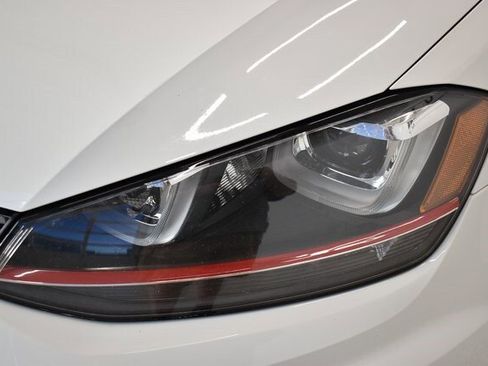 Used 2015 Volkswagen Golf 4-Door image 17