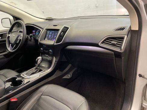 Used 2018 Ford Edge SEL w/ Equipment Group 201A FWD image 26