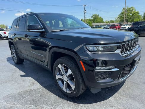 Used 2024 Jeep Grand Cherokee Limited 4xe AWD/4WD image 17