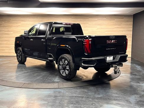 Used 2024 GMC Sierra 2500 Denali w/ Denali Reserve Package image 16