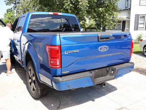 Used 2017 Ford F150 XLT w/ Equipment Group 302A Luxury AWD/4WD image 8