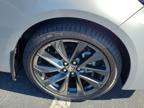 Used 2026 Toyota Corolla SE FWD image 8