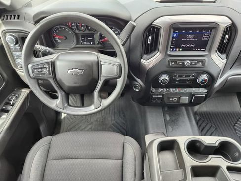 Used 2023 Chevrolet Silverado 1500 Custom Trail Boss AWD/4WD image 27