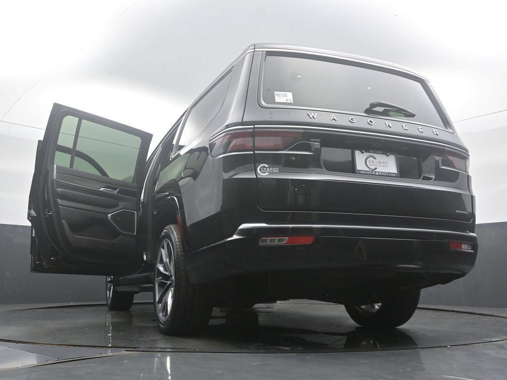 Used 2024 Jeep Wagoneer Series II w/ Premium Group I AWD/4WD image 64