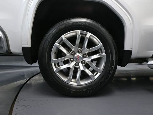 Used 2019 GMC Sierra 1500 SLT w/ SLT Premium Package image 17