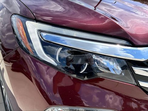 Used 2018 Honda Pilot Touring image 26