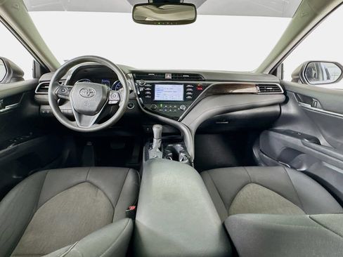 Used 2019 Toyota Camry LE w/ Convenience Package FWD image 26