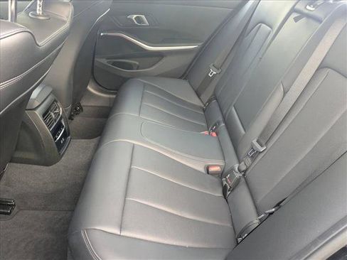 Used 2025 BMW 330i Sedan image 18