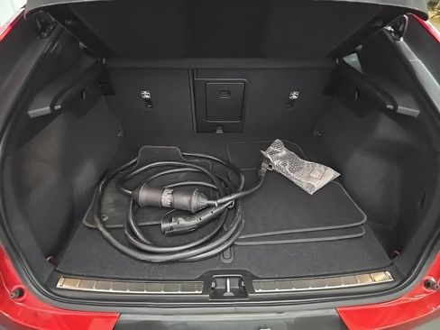 Used 2023 Volvo C40 P8 Recharge Ultimate w/ Protection Package Premier image 12