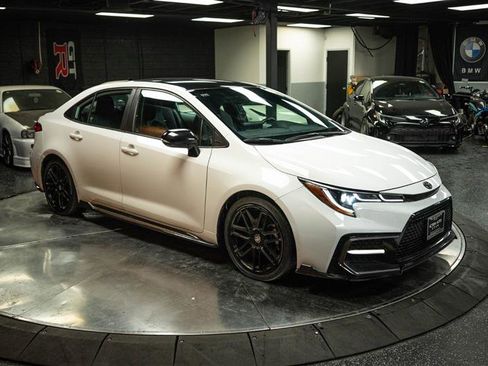 Used 2022 Toyota Corolla SE w/ Carpet Mat Package (TMS) image 5