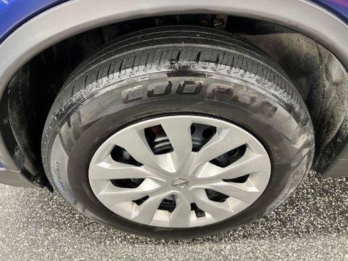 Used 2019 Nissan Rogue S image 40