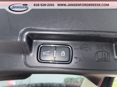 Used 2025 Ford Explorer Platinum w/ Ultimate Package AWD/4WD image 34
