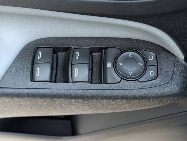 Used 2022 Chevrolet Equinox LS FWD image 17