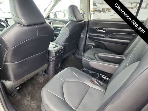 Used 2024 Toyota Grand Highlander XLE image 22