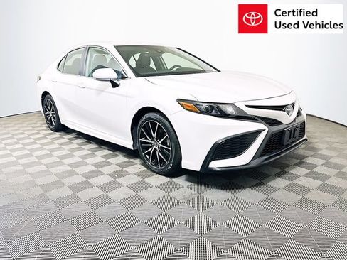 Certified 2024 Toyota Camry SE FWD image 1