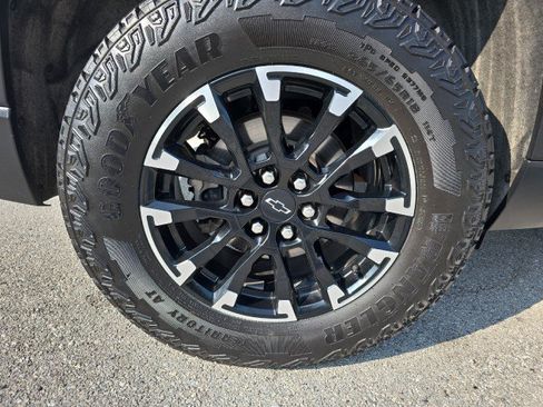 Used 2024 Chevrolet Traverse Z71 w/ LPO, Floor Liner Package AWD/4WD image 14