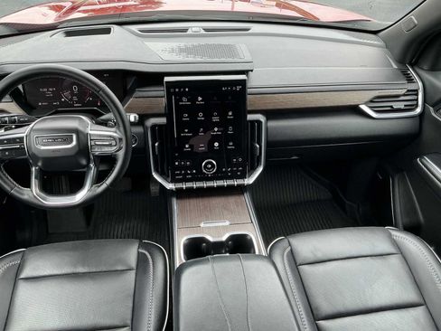 Used 2024 GMC Acadia Denali AWD/4WD image 7