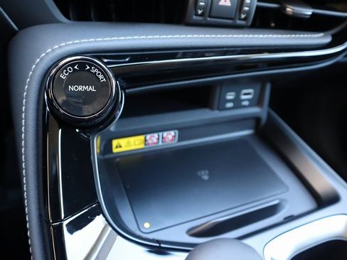 New 2026 Lexus NX 350h FWD image 31