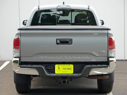 Used 2021 Toyota Tacoma TRD Off-Road AWD/4WD image 46