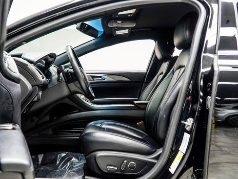 Used 2017 Lincoln MKZ Premiere image 32