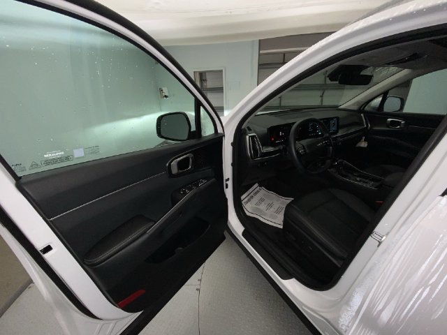 Used 2026 Kia Sorento S w/ S Panoramic Sunroof Package FWD image 11