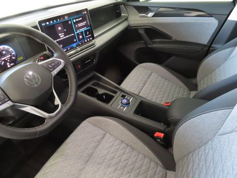 New 2025 Volkswagen Tiguan S image 22