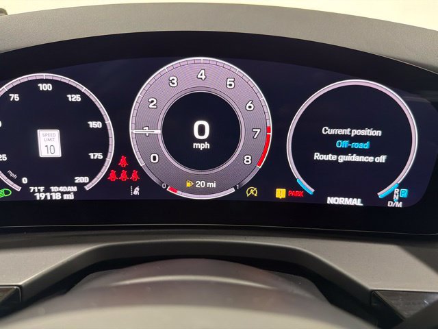 Used 2024 Porsche Panamera RWD image 46