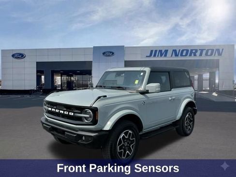 Used 2023 Ford Bronco Outer Banks AWD/4WD image 9
