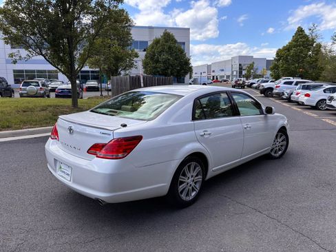 Used 2005 Toyota Avalon XL FWD image 10