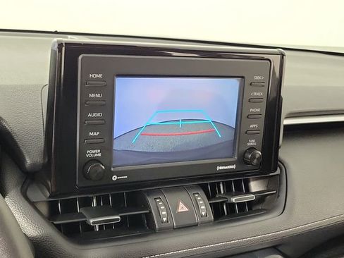 Used 2022 Toyota RAV4 XLE Premium FWD image 30