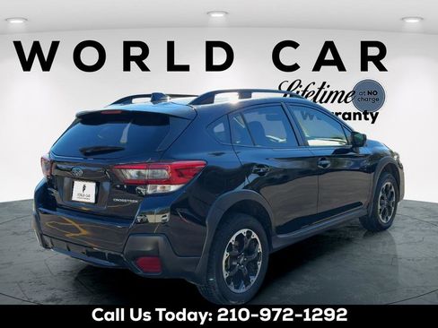 Used 2023 Subaru Crosstrek 2.0i Premium image 7