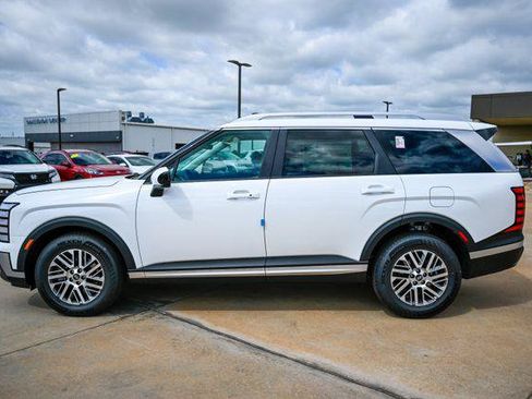 New 2026 Hyundai Palisade SEL FWD image 2