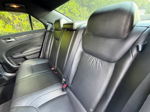 Used 2011 Chrysler 300 Limited RWD image 50