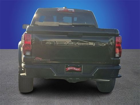 Used 2025 Chevrolet Colorado Trail Boss image 5