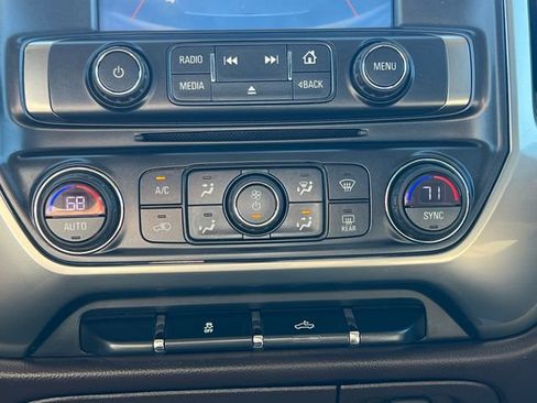 Used 2018 Chevrolet Silverado 1500 LT w/ All Star Edition AWD/4WD image 24