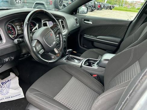 Used 2023 Dodge Charger SXT image 11