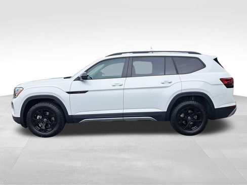 New 2026 Volkswagen Atlas Peak Edition AWD/4WD image 2