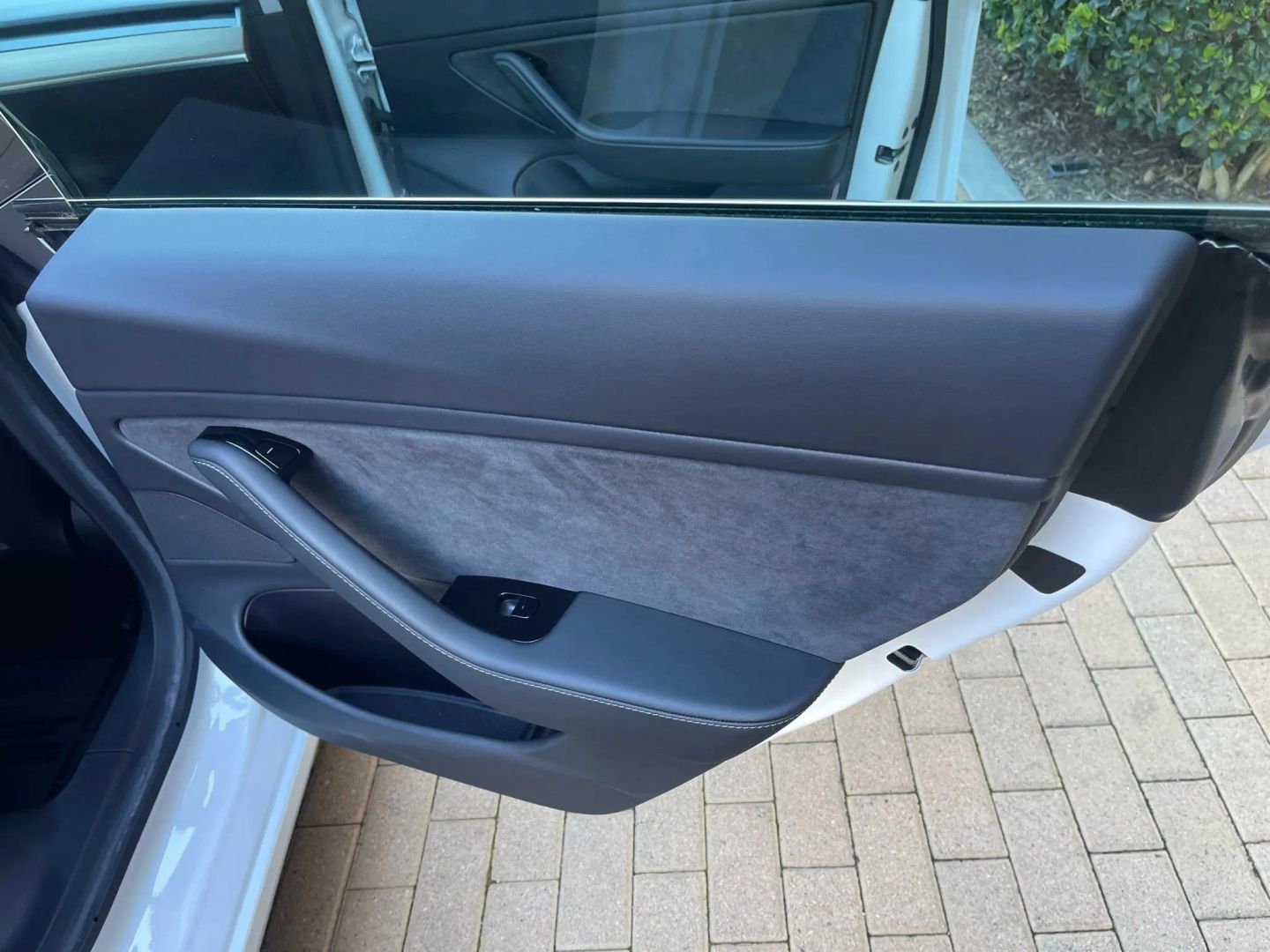 Used 2020 Tesla Model 3 Standard Range Plus RWD image 19